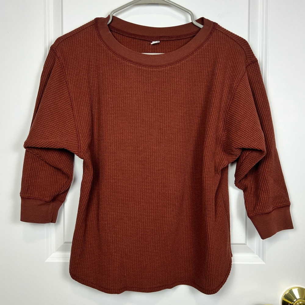 Uniqlo Brick Waffle Knit 3/4 Sleeve Shirt